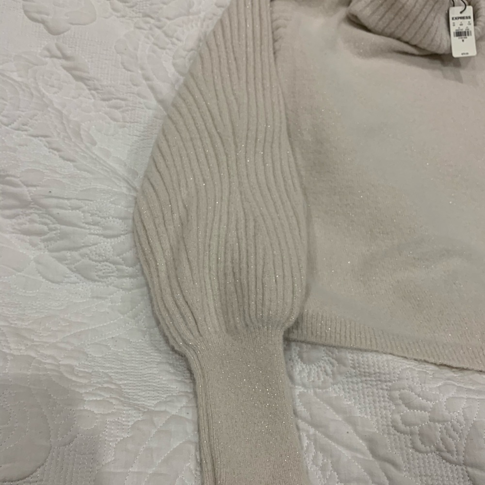 Express turtleneck - Picture 2 of 4